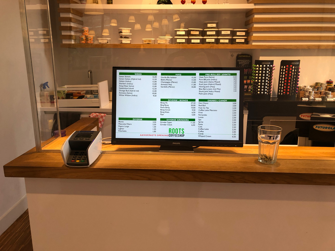 Digitale menuborden en Signage voor Coffeeshop Roots Amersfoort
