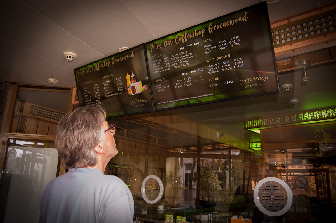 Interactieve menuborden voor Coffeeshop Groenewoud in Leiden.