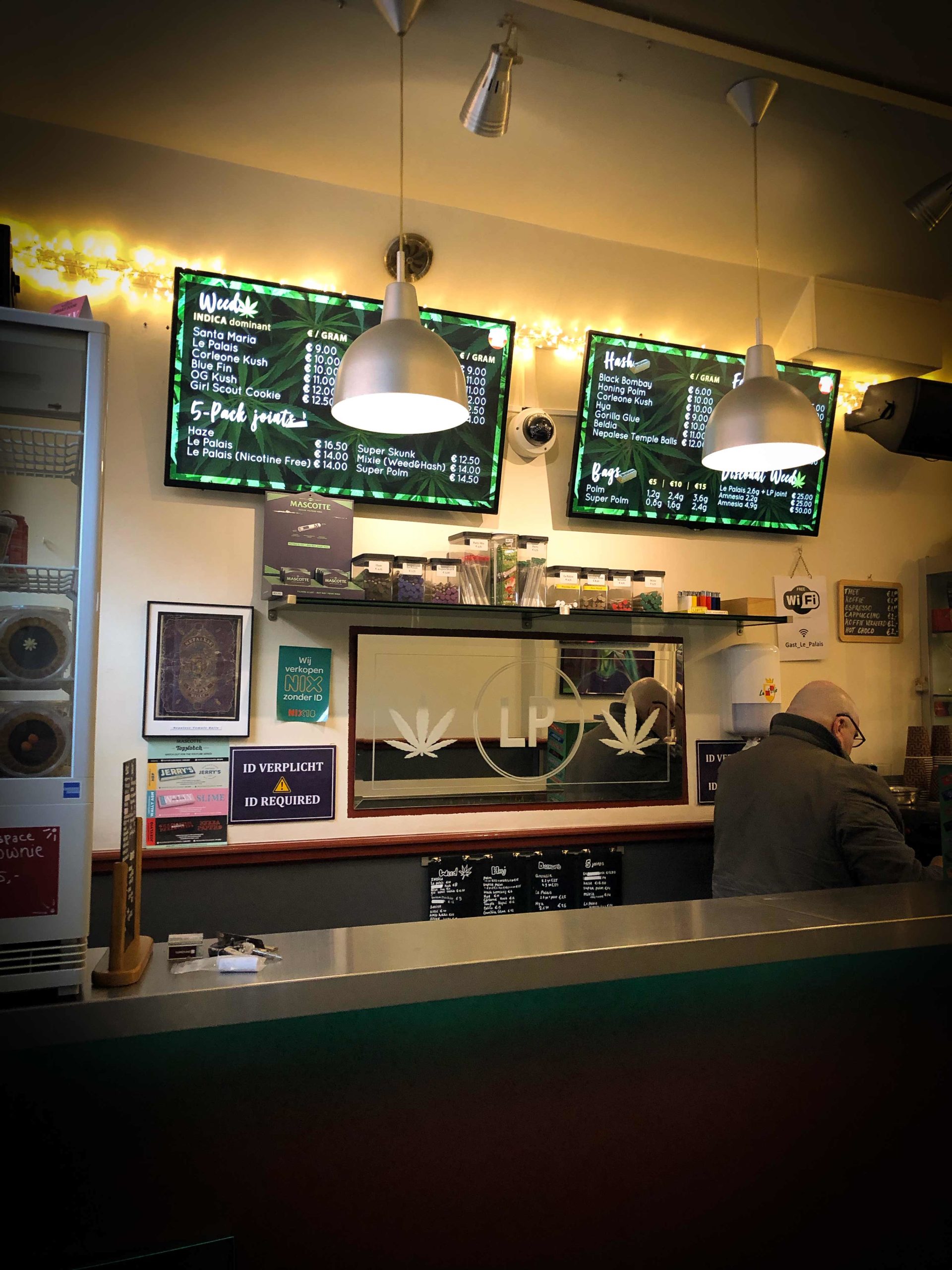 Interactieve menuborden voor Coffeeshop Le Palais Leiden