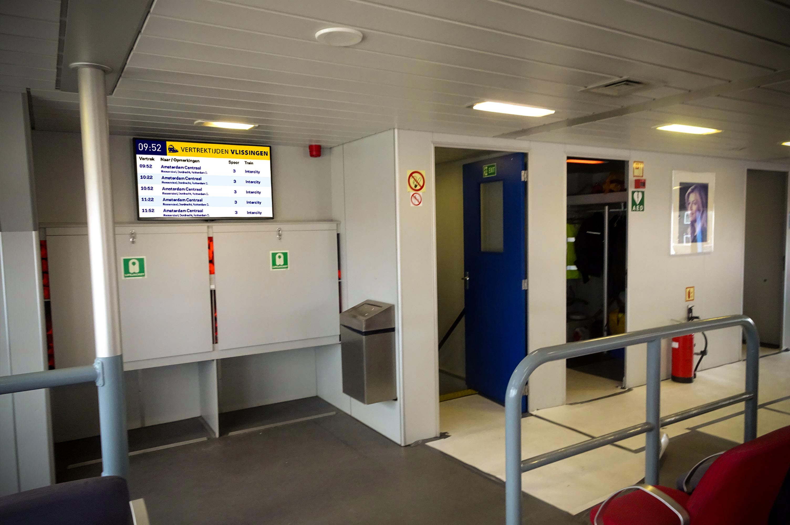 Informatieschermen op de Westerschelde Ferry